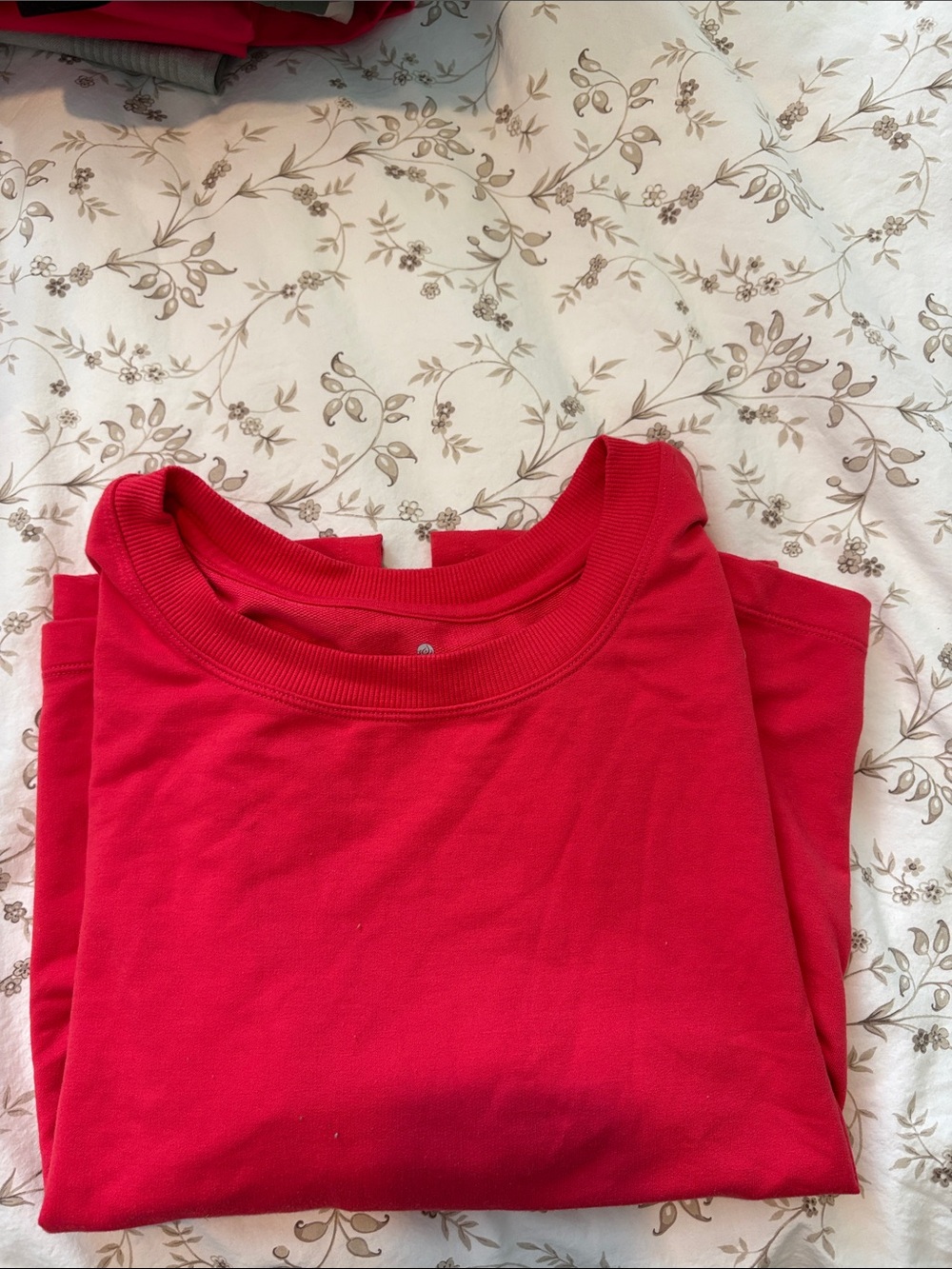 Bright pink Crewneck Tee workout top